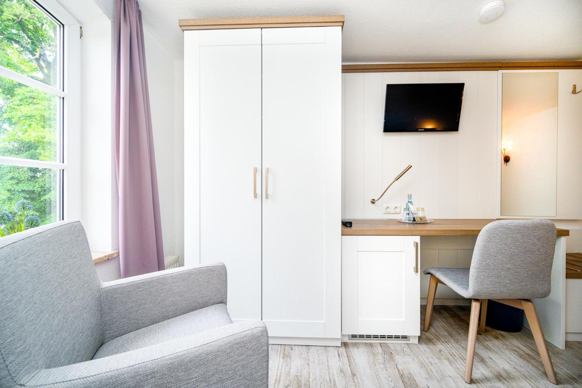 Hotel Zur Seemoewe Kirchdorf  Екстер'єр фото