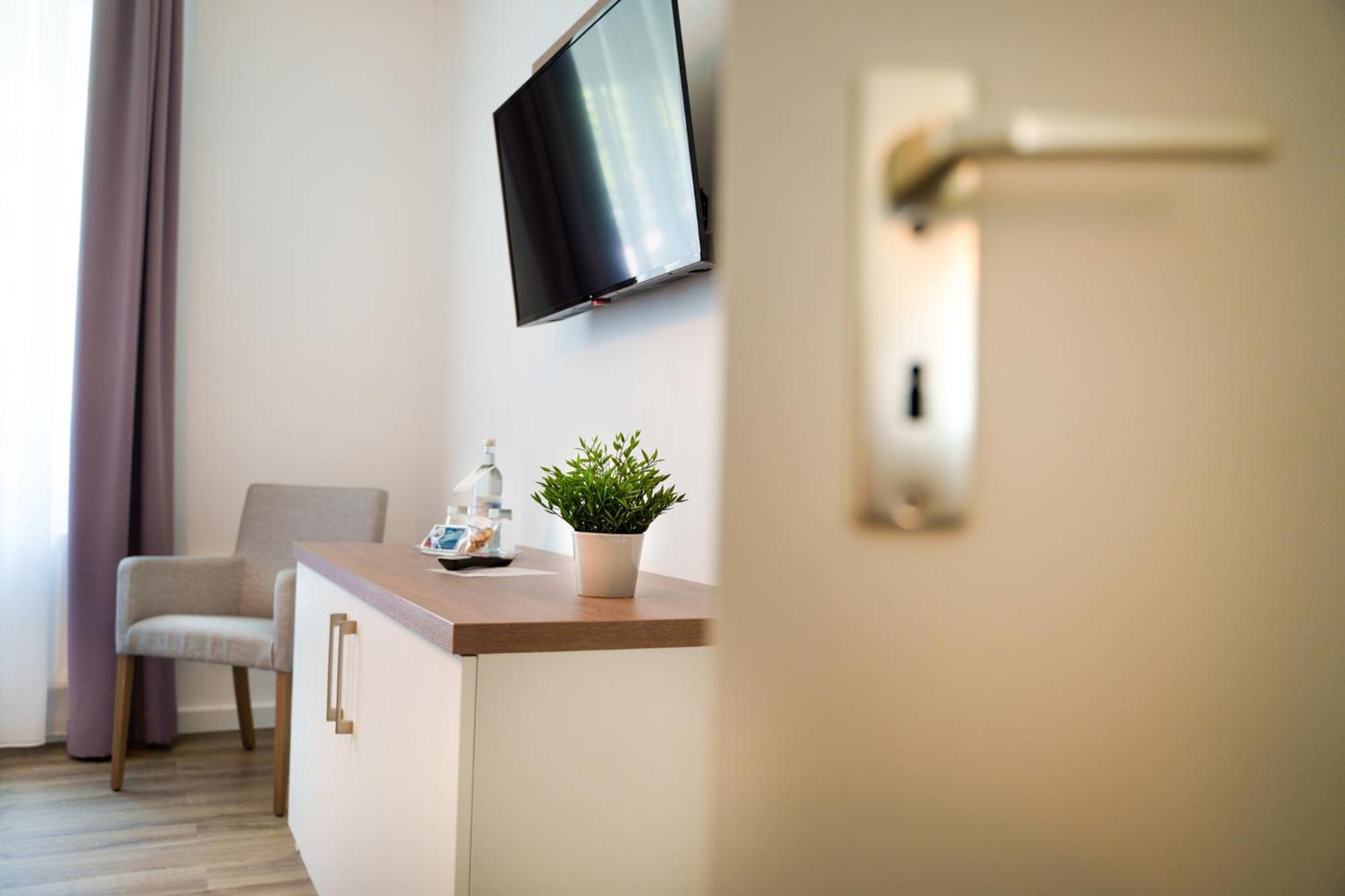 Hotel Zur Seemoewe Kirchdorf  Номер фото