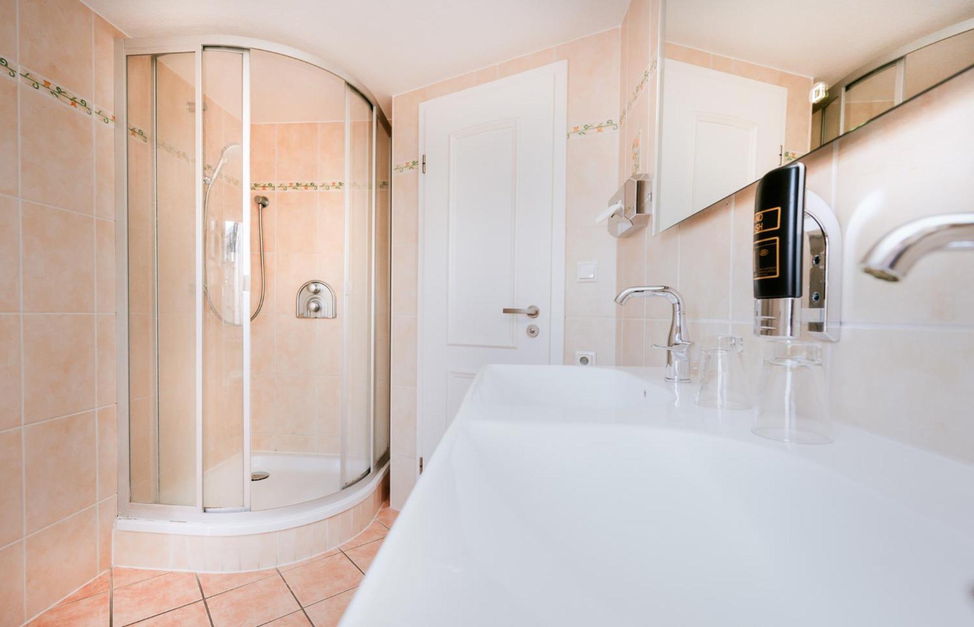 Hotel Zur Seemoewe Kirchdorf  Номер фото