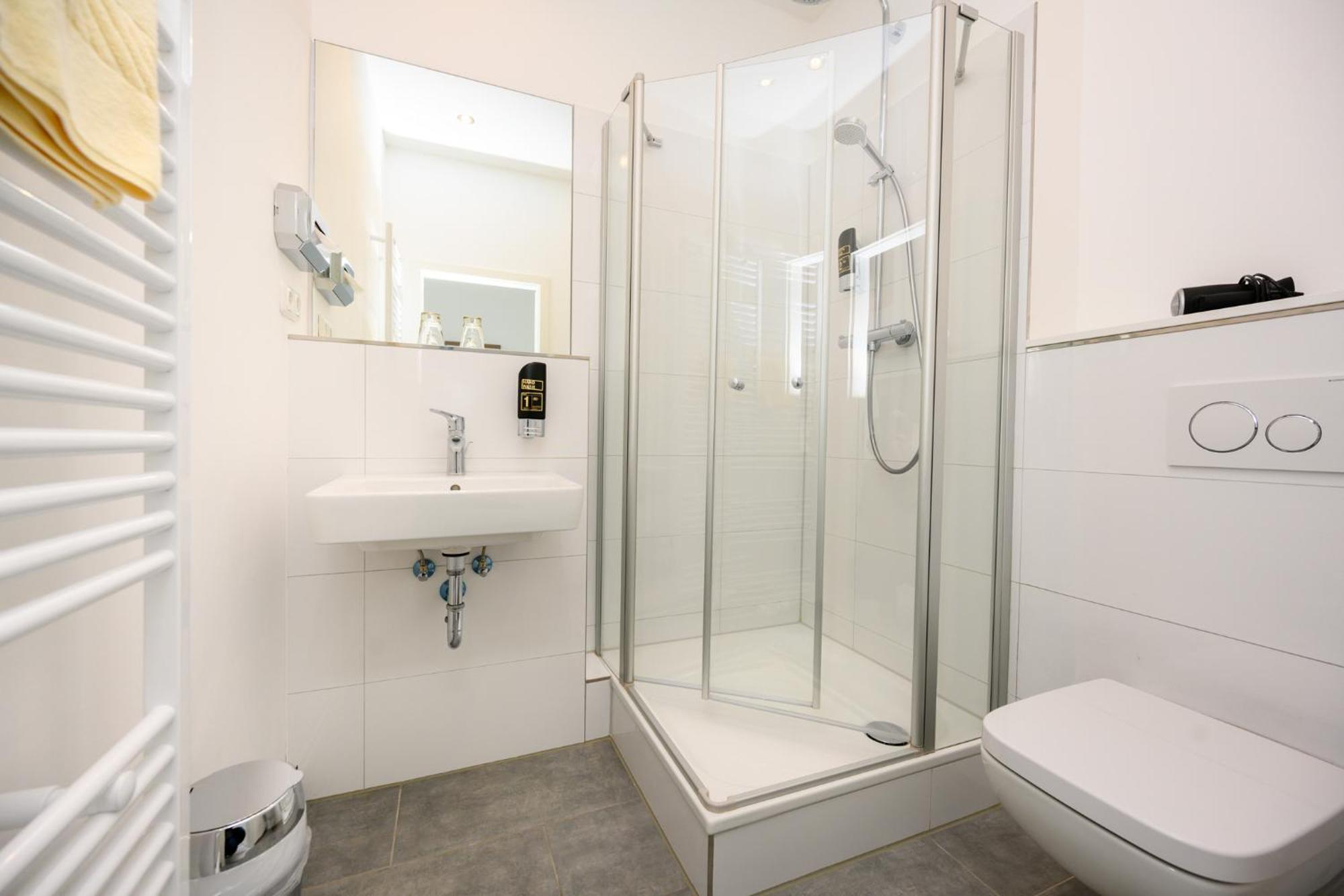 Hotel Zur Seemoewe Kirchdorf  Номер фото